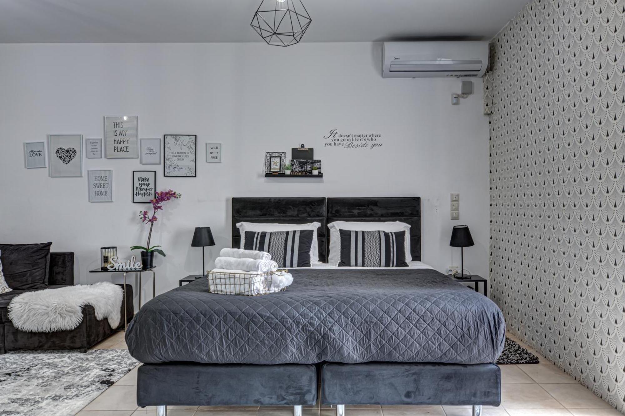 Milo Luxury House -Free Airport Pick Up-10Min Drive Villa Markópoulon Buitenkant foto