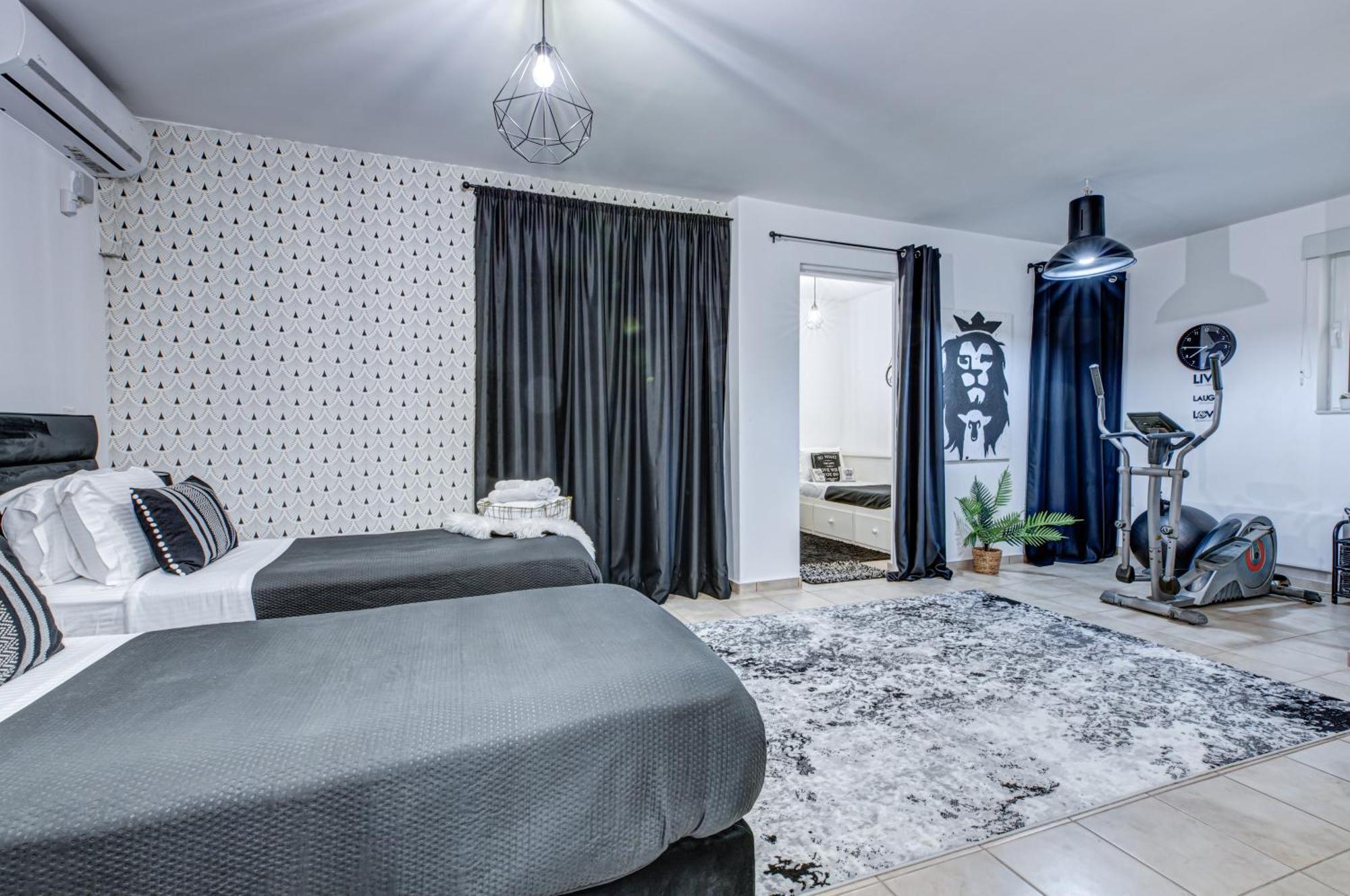Milo Luxury House -Free Airport Pick Up-10Min Drive Villa Markópoulon Buitenkant foto