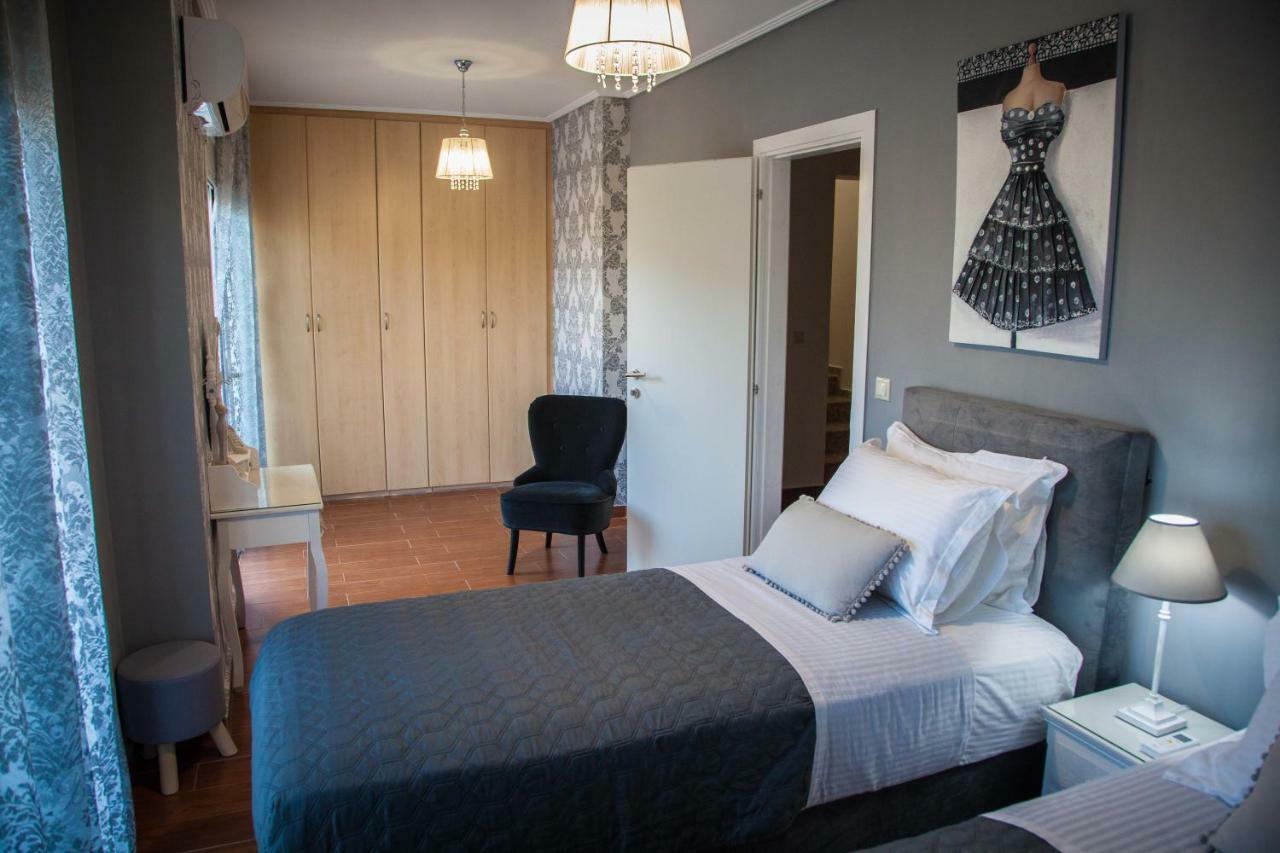 Milo Luxury House -Free Airport Pick Up-10Min Drive Villa Markópoulon Buitenkant foto